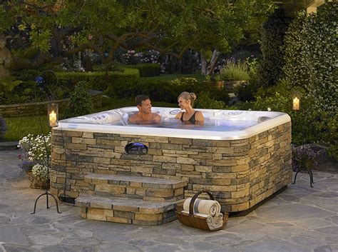 Stunning Garden Hot Tub Designs