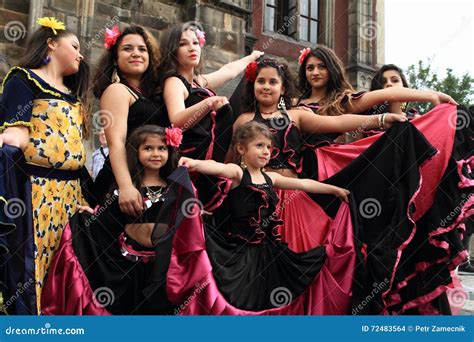 Dancers On Khamore World Roma Festival Editorial Stock Image Image