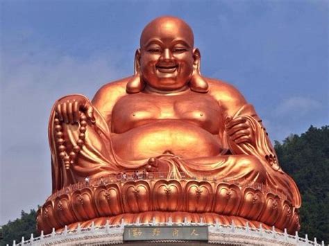 Сильный талисман: веселый Хотэй