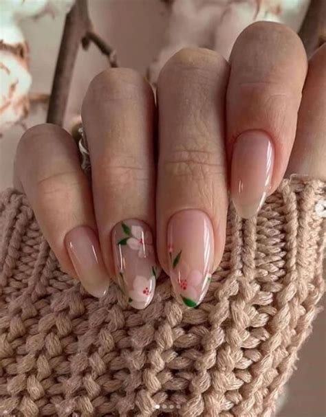 Elegante Y Sofisticada Las Nude Nails Son La Mejor Tendencia De Esta Temporada Invernal