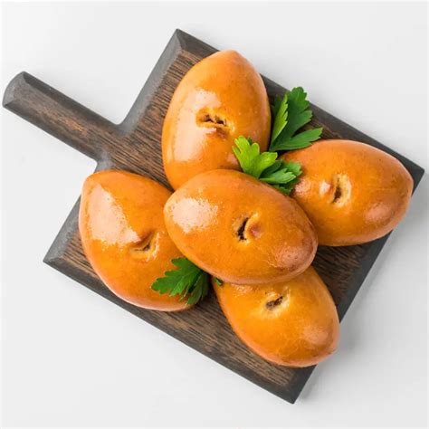 Пирожок печеный с капустой, 30 гр. заказать на дом с бесплатной ...