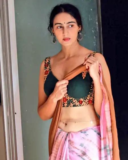 Megha Shukla Stunning Hot Navel Pics And Photos