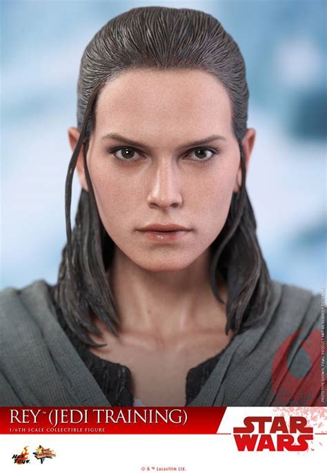 Hot Toys MMS446 Star Wars The Last Jedi Rey Jedi Training 1 6th Scale Collectible Figure