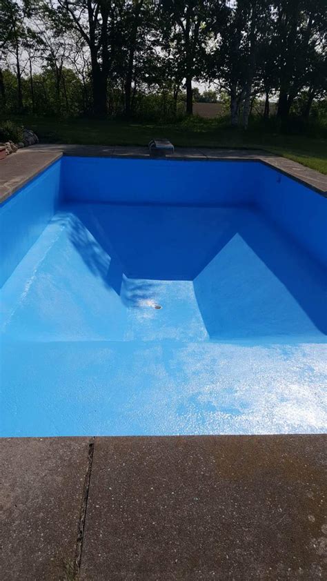 Solve Bikini Blue Jigsaw Puzzle Online With Pieces