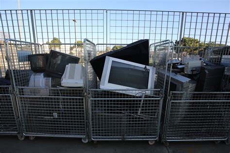 Sempre più importante il valore dei rifiuti elettronici - Business24tv.it