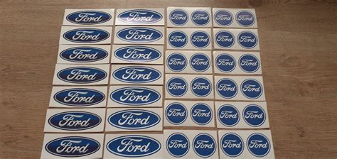 Наклейки на эмблему ФОРД на Ford C-Max II, Ford Focus Hatchback III ...