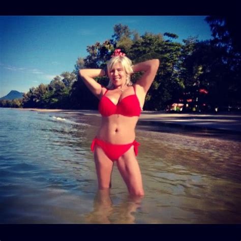 Nothing s Gonna Stop Me Now Samantha Fox a sex symbol dos anos 80 está de regresso a