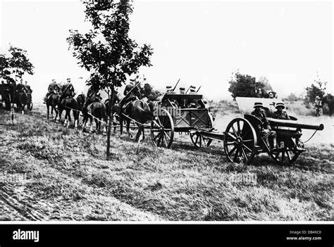 military, Germany, Reichswehr, artillery, horse-drawn artillery during ...