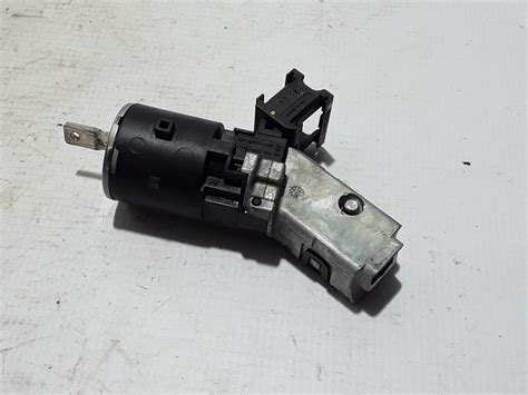 Used Dacia Dokker Ignition switch 487009602R