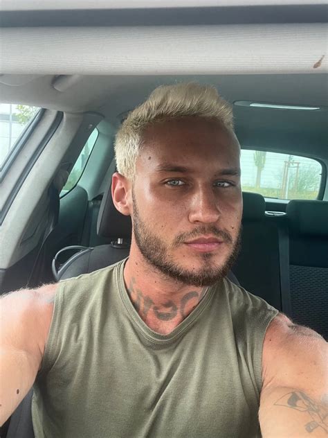 Trained Hunk With Big XL Tool Nude Pics XHamster