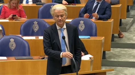 Schoof Blikt Openhartig Terug Op Chaotisch Debat Kwam Dicht Op De Huid