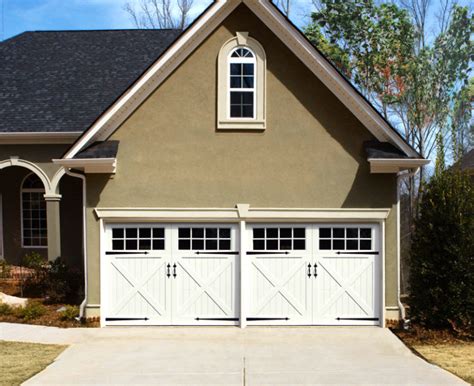 What To Know About Vinyl Garage Doors Before Buying