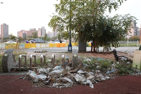 心情 台中甲甲聖地裸拍潮肉肉男騎馬警要抓 看板 gay 批踢踢實業坊