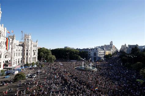 M S De Un Mill N De Personas Celebr El Orgullo Gay En Una Impresionante Fiesta En Madrid Infobae