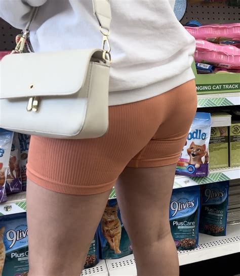 Nerdy Latina Nude Leggings Bend Over Spandex Leggings Yoga Pants Forum