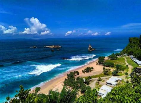 13 Pantai Di Pacitan Paling Indah Dan Menawan Tokopedia Blog