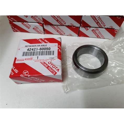 retainer rear axle bearing