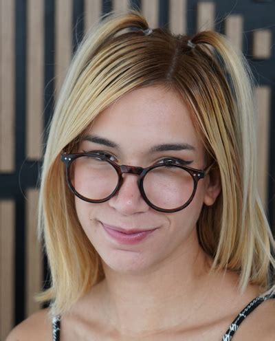 Megan Love Model Page XVIDEOS