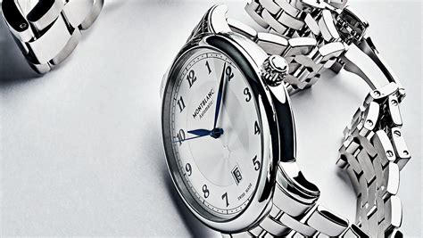 6 моделей часов на металлическом браслете | GQ Россия