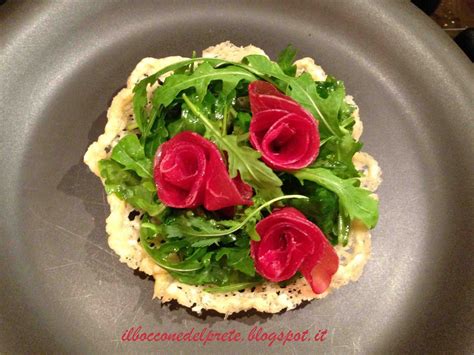 Il Boccone Del Prete Carpaccio Di Bresaola E Rucola In Cestino Di