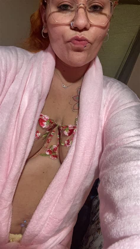 Große natürliche Titten Porn Pics Nude Women in Free Sex Photos