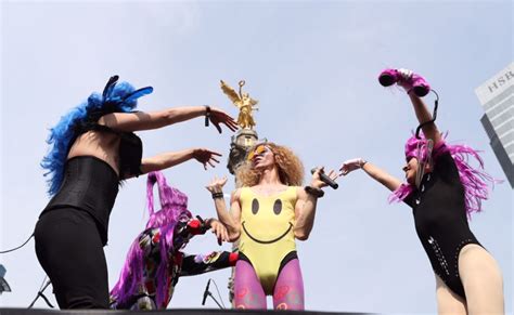 Marcha Del Orgullo Gay 2017 En La CDMX