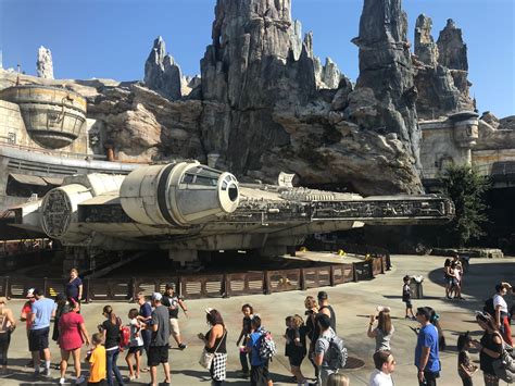 Star Wars: Galaxy’s Edge didn’t boost attendance at Disney theme parks
