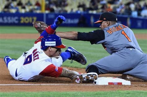 Javy Baez Pulls Off Amazing Matrix Slide To Evade Tag In Wbc