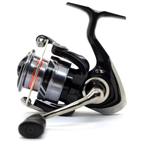 ᐉ Катушка спиннинговая Daiwa 18 Ninja LT 3000-CXH 4BB