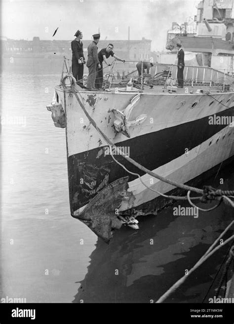 The Royal Navy During The Second World War The Stem Of Hms Viscount