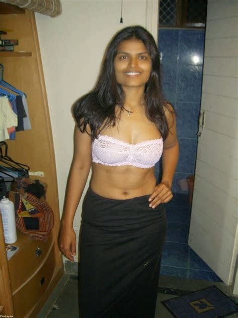 Mallu Aunties Hot Arpitha Aunty Hot Images