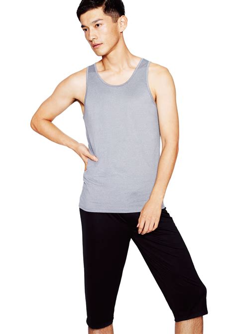 UNIQLO AIRism Campaign - Nookmag