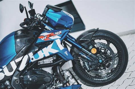 Suzuki Virus 1000 R uma super naked Tô Na Estrada Aventuras e