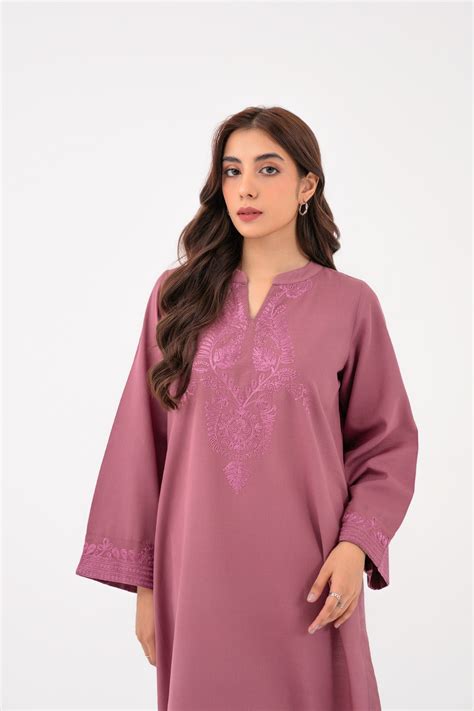 Pink Lashes (1PC) – Beyond East Official