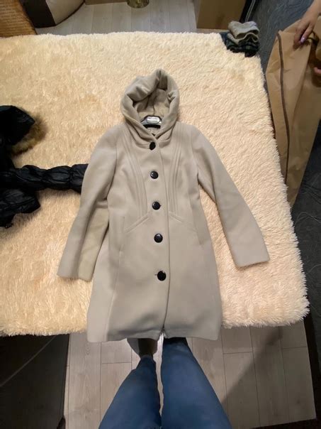 Продам драповое пальто с капюшоном, состояние хорошее. Пальто очень ...