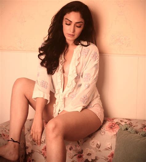 Khushali Kumar hot Photo gallery Photo gallery ಮದಕ ನಟದ ರಣ ನಟ ಖಷಲ ಕಮರ