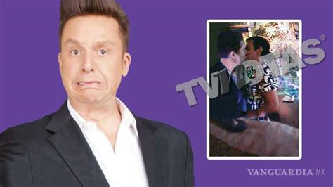 Captan A Daniel Bisogno Besando A Otro Hombre En Un Bar Gay