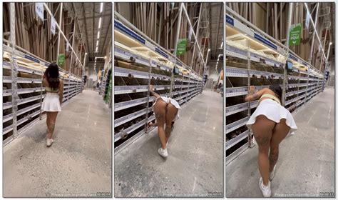 Carol Francci Naked Showing Her Pussy At The Market Cnn Amador