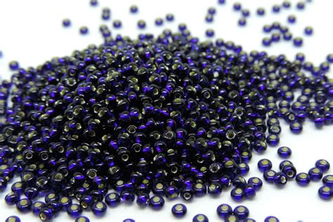 Бісер Preciosa блискучий 10/0 50 грам синій 37110.10.19001 – фото ...