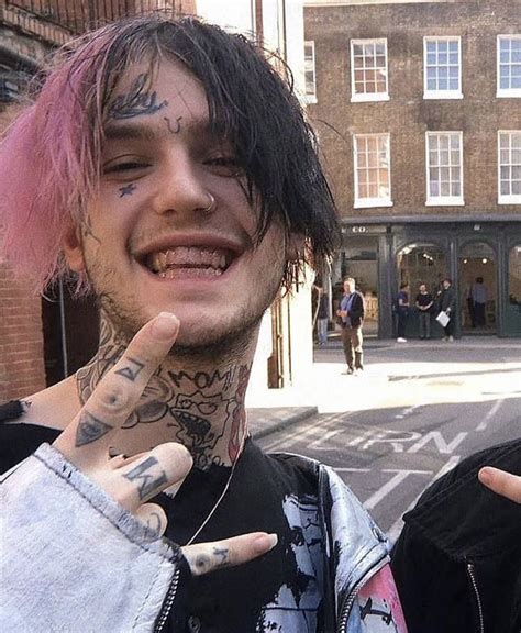 𝕞𝕒𝕕𝕒𝕝𝕚𝕟 𝕛𝕒𝕕𝕖 lil peep Lil peep live forever Lil peep live Lil