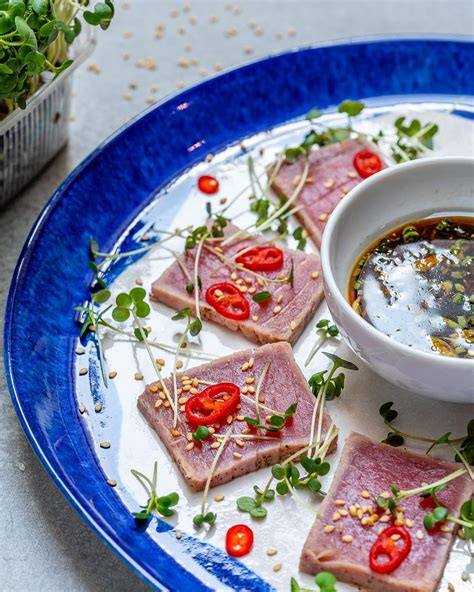 Seared Tuna Tataki Recipe With Sesame And Soy Dressing Blondelish