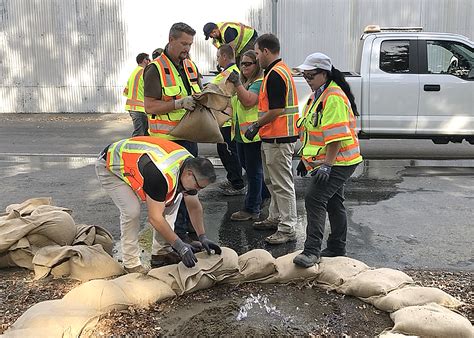 Emergency Response Teams Meet Districts Newest Flood Fight Tool U S