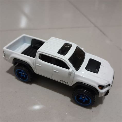 Jual Hot Wheels Toyota Tacoma Shopee Indonesia
