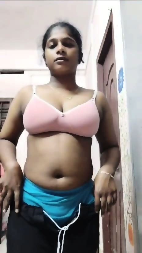 Beautiful Bengali Hotel Staff Nude Show