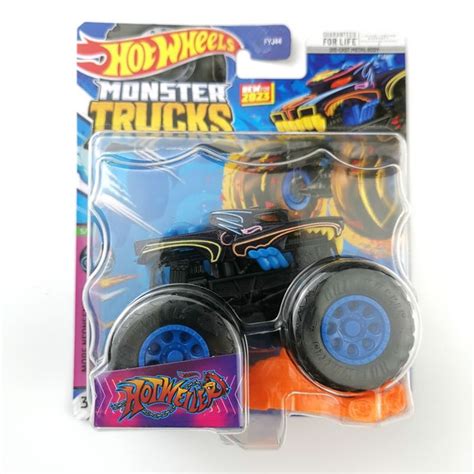 Машинка Hot Wheels Монстр трак FYJ44 2023 HOTWEILER купить с доставкой по выгодным ценам в