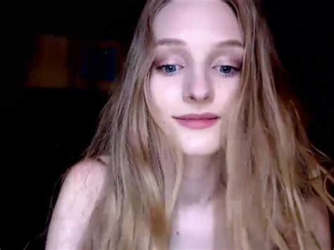 Gorgeous Blue Eyes Naked