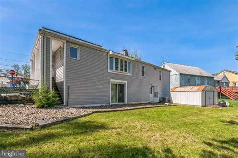 200 Lake Dr Bellmawr Nj 08031 Mls Njcd2066572 Redfin