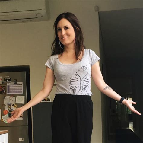 9 Hot Sexy Missy Higgins Bikini Pics