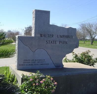 walter umphrey net worth