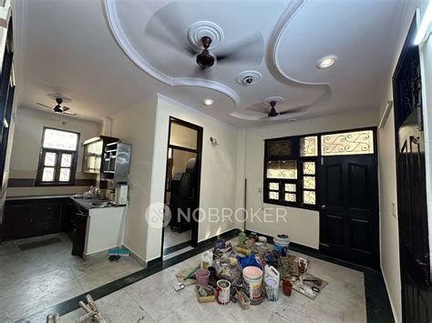 Independent House Rohini Rent WITHOUT BROKERAGE Semi Furnished 3 BHK